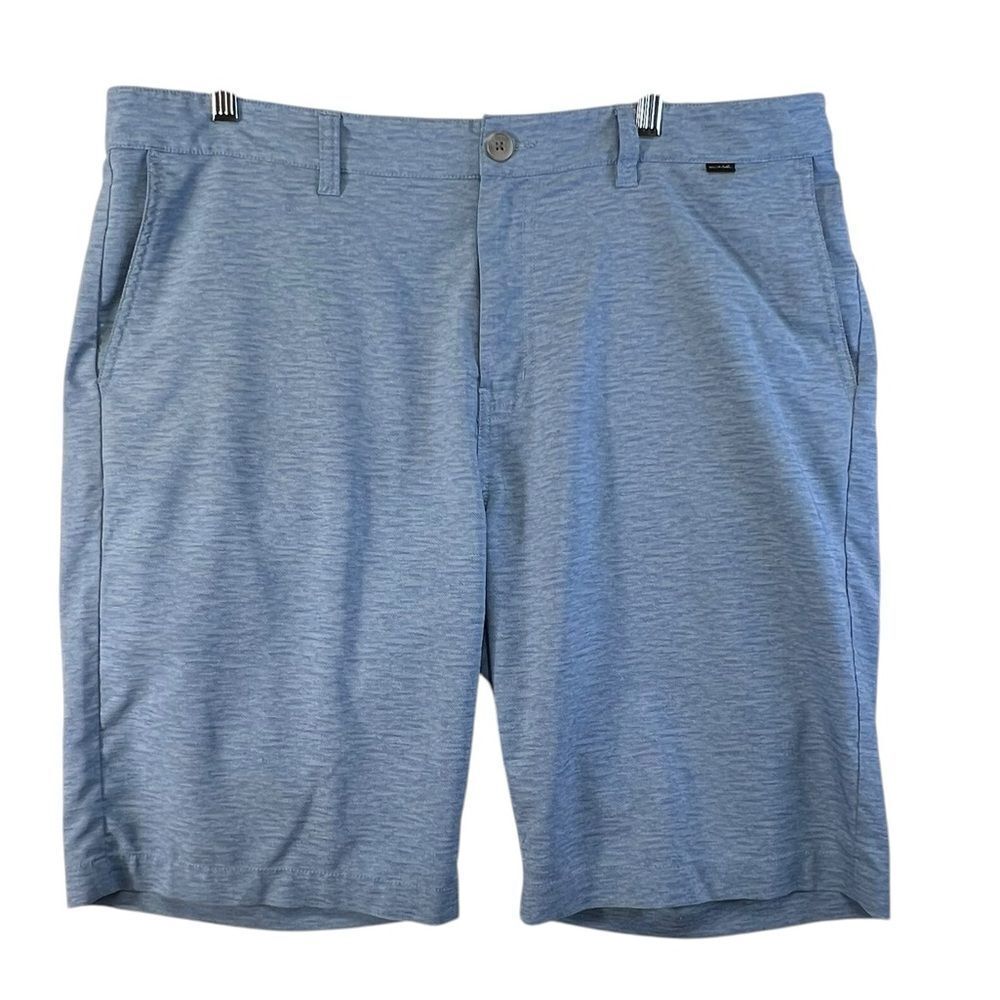 Travis Mathew size 38 athletic golf shorts light blue